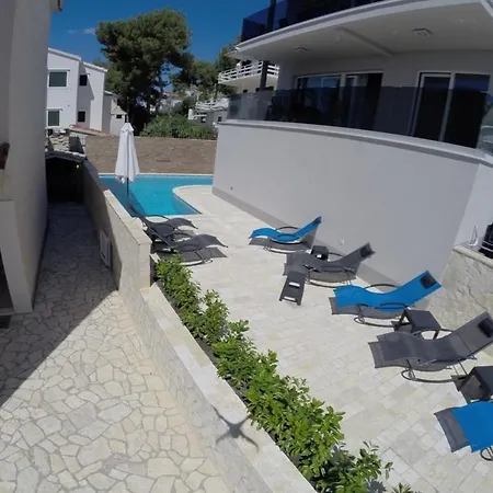 Marinela - With Pool *